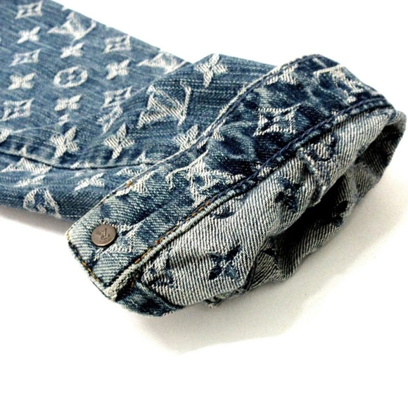 Authentic Louis Vuitton blue denim jacket - Picture 4 of 14